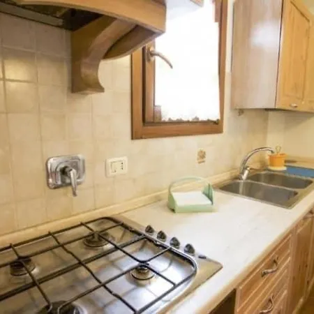 Appartamenti Villa Serenella * Casa Buraccio